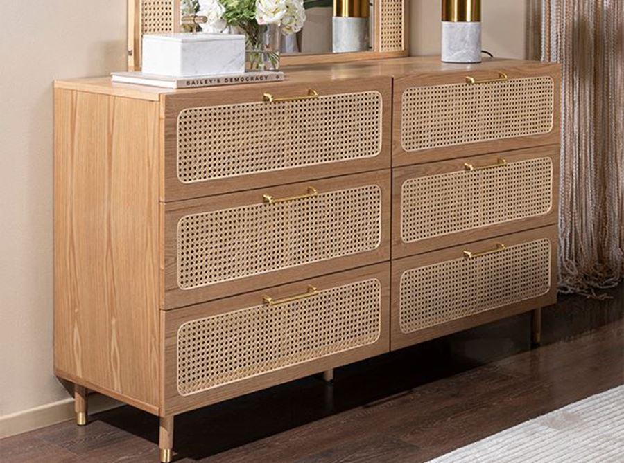 Top Deco Tip: How to Decorate your Chest of Drawers